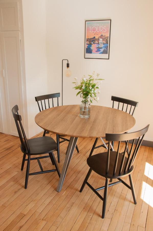 Bel Appartement Tours Centre 2 Chambres, 6 Pers "Pied-A-Tours" Bagian luar foto